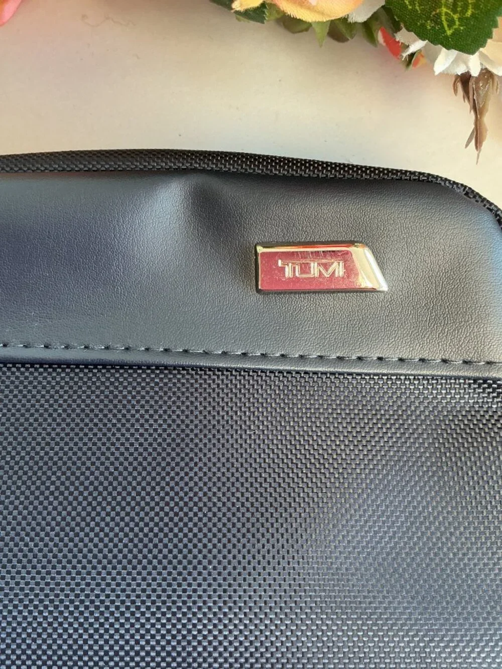 TUMI for Delta Navy Travel Amenity Toiletry Cosmetic Pouch